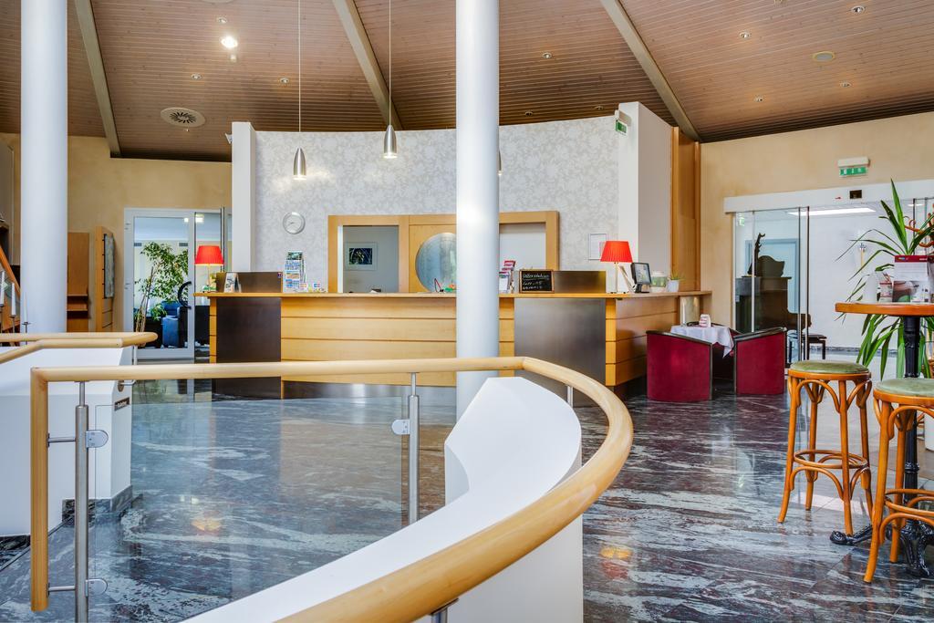 Seehotel Luisenhof Falkenhagen  Extérieur photo